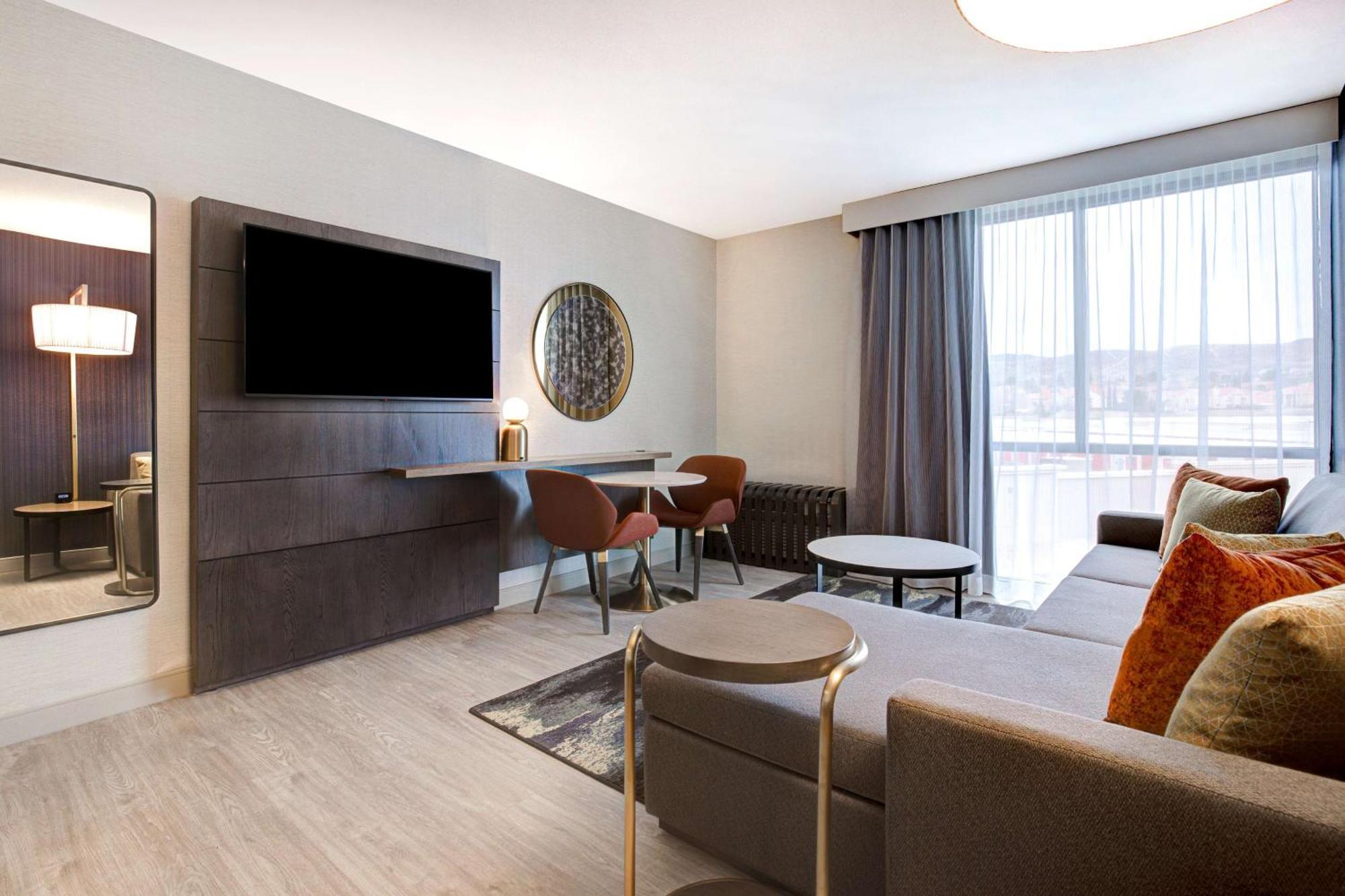 Отель Doubletree By Hilton Palmdale, Ca Экстерьер фото